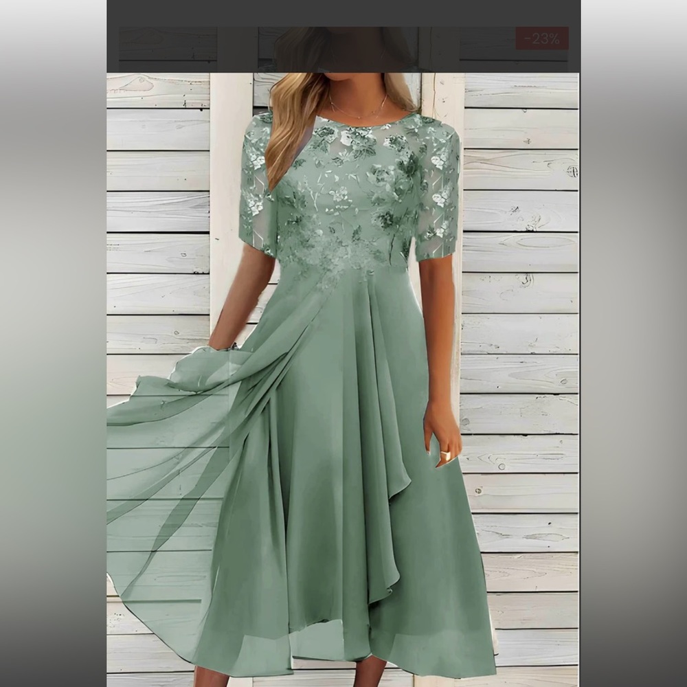 Mid-sleeve lace flower bud wedding dress